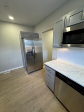 105 Dering Ave in Columbus, OH - Foto de edificio - Building Photo