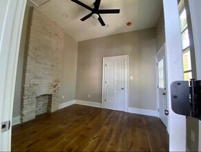 915 N Rocheblave St in New Orleans, LA - Foto de edificio - Building Photo