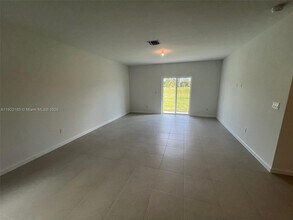 5885 Sweetwood Dr in St Lucie West, FL - Building Photo - Building Photo