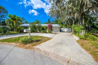 3223 Rowena St in Sarasota, FL - Building Photo - Building Photo