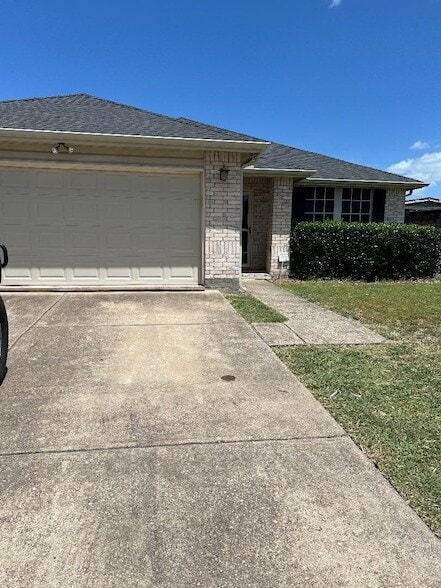 3556 Quannah Dr in Grand Prairie, TX - Building Photo - Building Photo