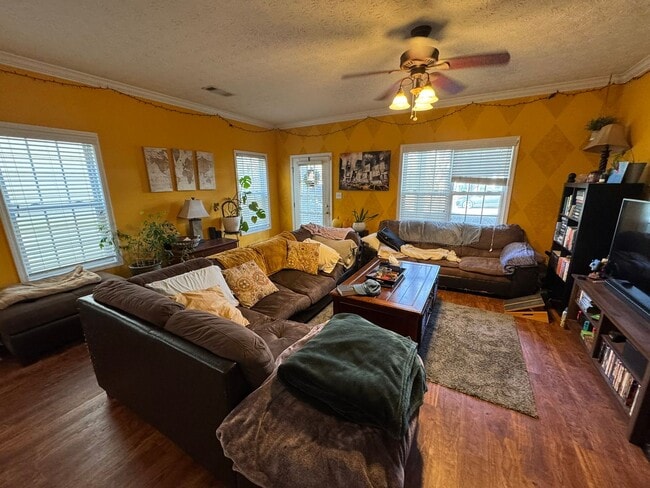 237 Wiltshire Dr in Athens, GA - Building Photo - Building Photo