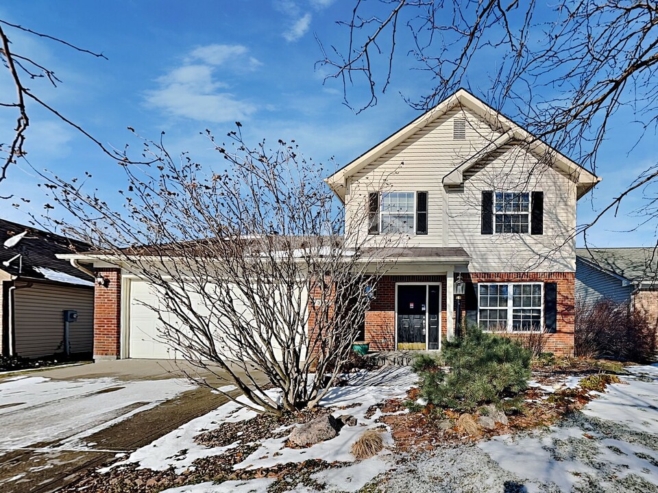 3148 Springmeadow Ln in Carmel, IN - Foto de edificio