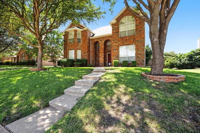6651 Canterbury Dr