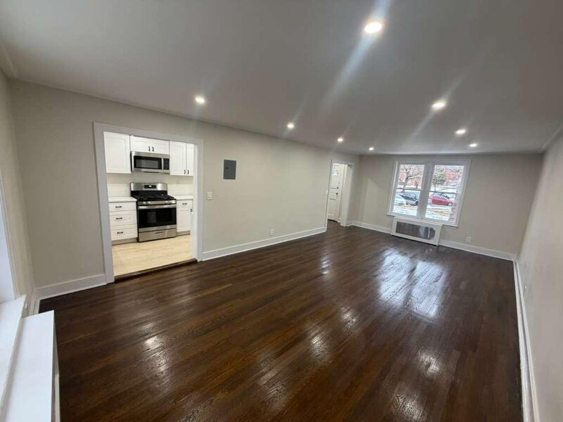 676 Park Ave in East Orange, NJ - Building Photo