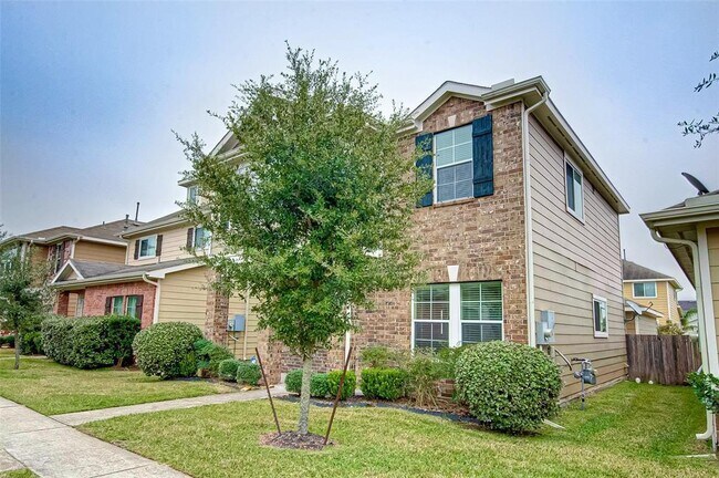 1735 Nichole Woods Dr photo'