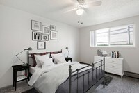 Building Photo - Hudson Grove Collection West Apartamentos in Denver, Colorado