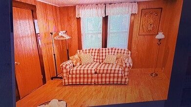 173 6th St, Unit 1st floor and Basement in Leominster, MA - Building Photo - Building Photo