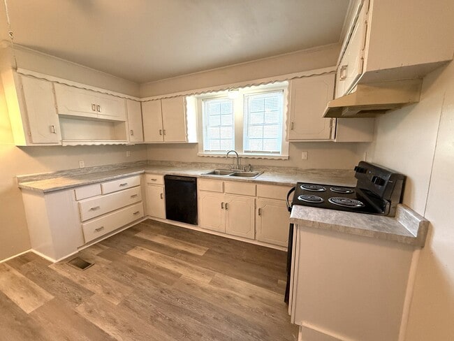 524 Carter St SE in Ardmore, OK - Building Photo - Building Photo