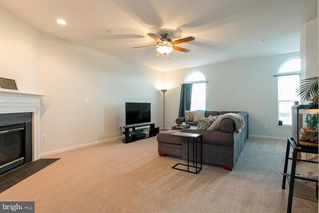 1752 Theale Way in Severn, MD - Foto de edificio - Building Photo