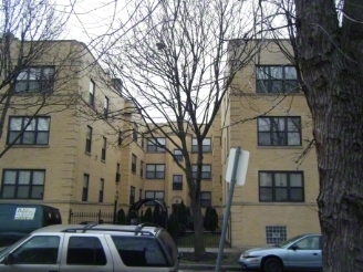 The Sawyer Apartments in Chicago, IL - Building Photo