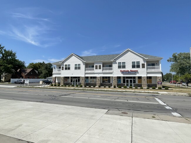 1230 Colvin Blvd, Unit Endcap