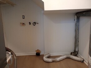 1343 Ventura Way in Newport News, VA - Foto de edificio - Building Photo