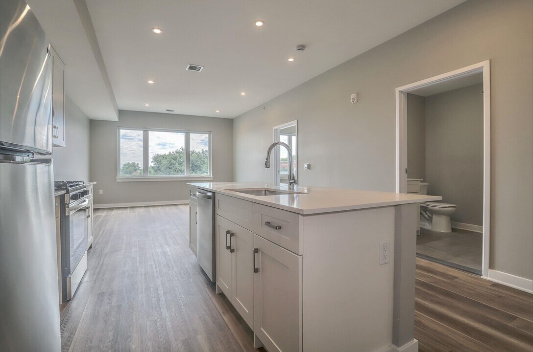 475 Communipaw Ave in Jersey City, NJ - Building Photo