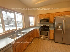 12272 Quinn St in Minneapolis, MN - Building Photo - Building Photo