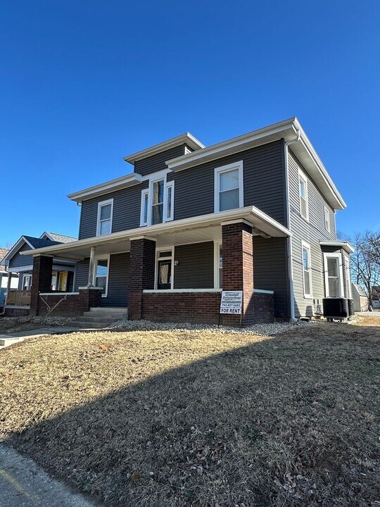 559 Catterlin St-Unit -559 Catterlin Apt 4 in Frankfort, IN - Building Photo