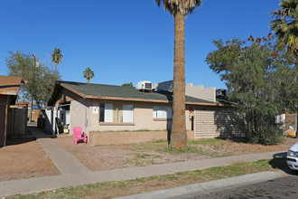 Whispering Sands in Phoenix, AZ - Building Photo - Building Photo