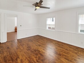 218 35th Pl in Manhattan Beach, CA - Building Photo - Building Photo