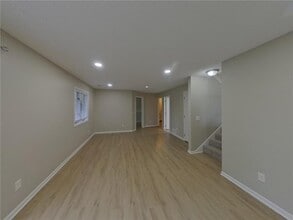 4448 Hamilton Dr in Eagan, MN - Building Photo - Building Photo