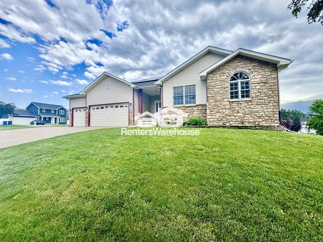 property at 3112 Hart Ave