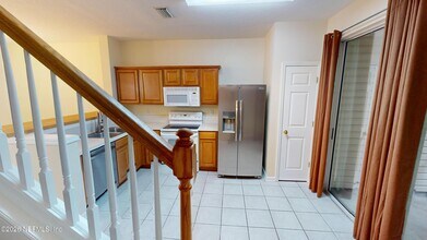 3541 Twisted Tree Ln in Jacksonville, FL - Building Photo - Building Photo