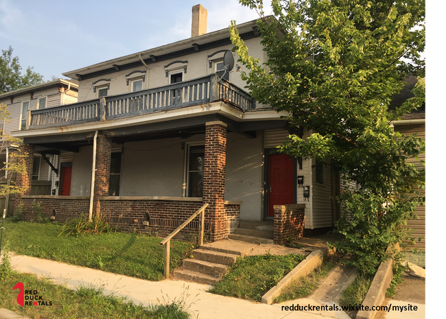 1109 Brown St, Unit 1109 1/2 Brown