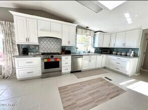 5824 E Montgomery Rd in Cave Creek, AZ - Building Photo - Building Photo
