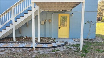 685 Lake June Rd in Lake Placid, FL - Building Photo