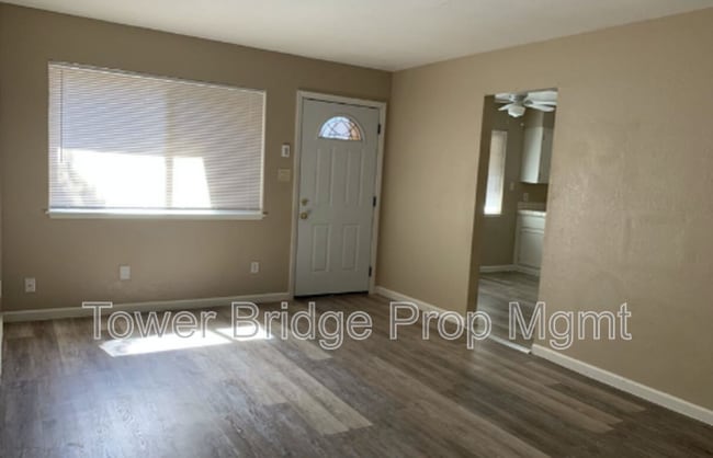 6004 Bourbon Dr in Carmichael, CA - Building Photo - Building Photo