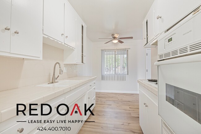 16711 Civic Center Dr in Bellflower, CA - Building Photo - Building Photo