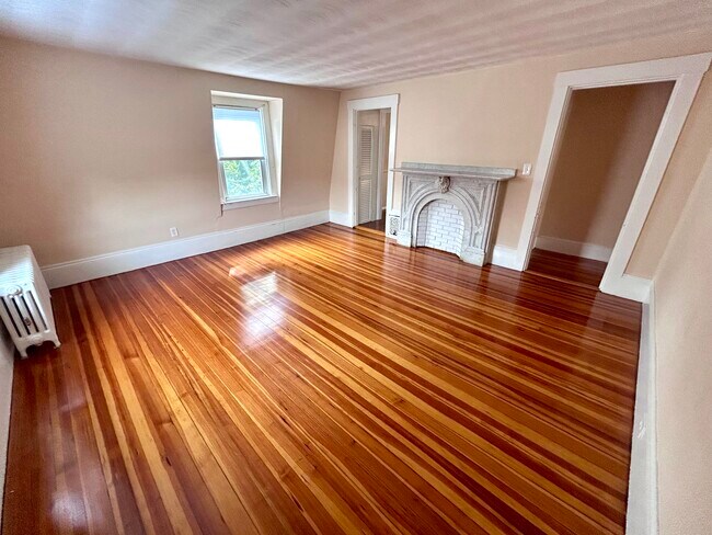 41 Mt Vernon St, Unit 3 in Somerville, MA - Building Photo - Building Photo