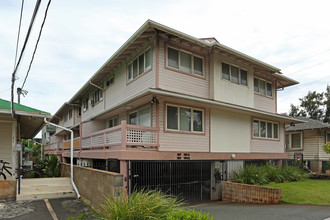 707-709 Palani Ave in Honolulu, HI - Foto de edificio - Building Photo