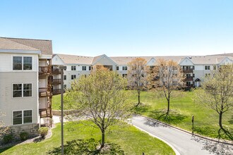 Realife Cooperative in Coon Rapids, MN - Foto de edificio - Building Photo
