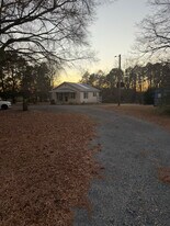 8101 Freeze Rd in Kannapolis, NC - Building Photo