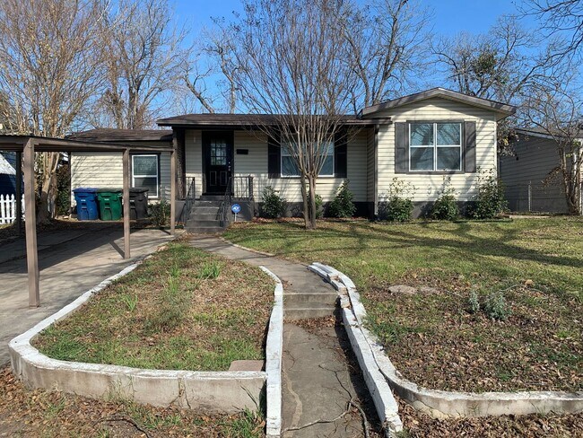 property at 319 Byrnes Dr