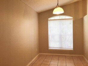 2386 Blue Sapphire Cir in Orlando, FL - Building Photo - Building Photo