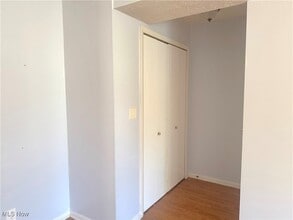 1803 Cromwell Dr in Akron, OH - Building Photo - Building Photo