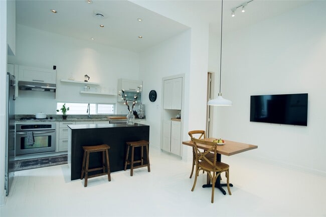 1820 Southmore Blvd in Houston, TX - Building Photo - Building Photo