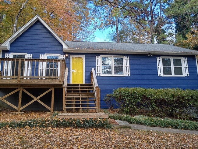 3904 Dollar Cir in Suwanee, GA - Building Photo - Building Photo