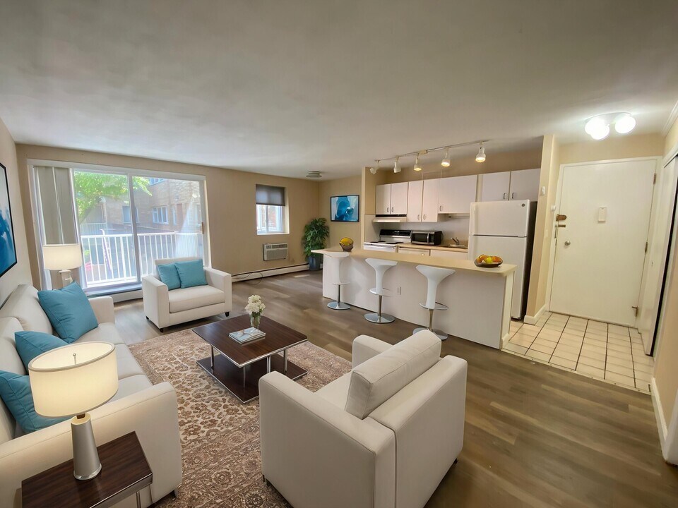 123 Sewall Ave, Unit 1A in Brookline, MA - Building Photo