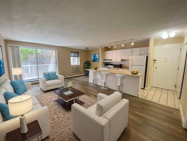 123 Sewall Ave, Unit 1A