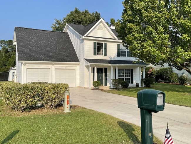 property at 2704 N Holmes Ct