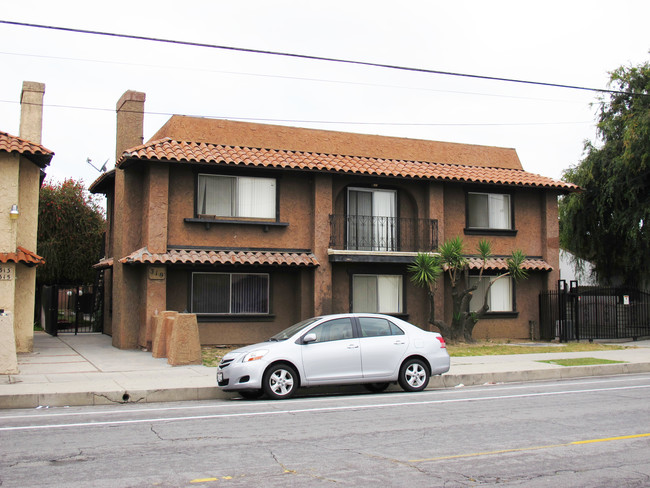 319 N Alhambra Ave in Monterey Park, CA - Building Photo - Building Photo