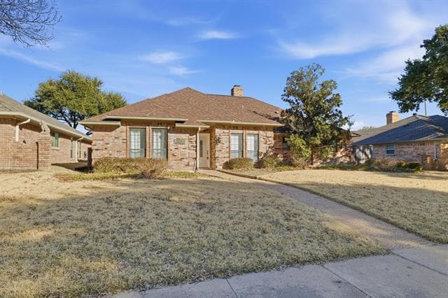 18516 Featherwood Dr in Dallas, TX - Building Photo - Building Photo