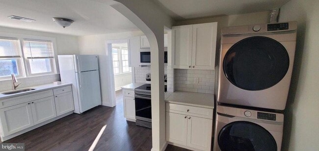 203 E Cedarville Rd in Pottstown, PA - Building Photo - Building Photo