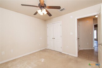 305 Hedy Dr in Killeen, TX - Building Photo - Building Photo
