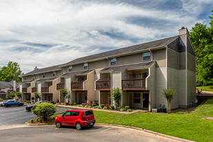 Forrest Brook Apartments in Fort Smith, AR - Building Photo - Building Photo