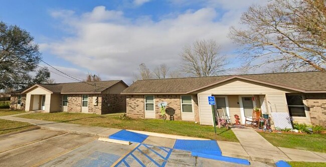 120 Seniors II St in Bunkie, LA - Building Photo - Building Photo