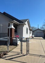 1614 N Grove St in Wichita, KS - Building Photo
