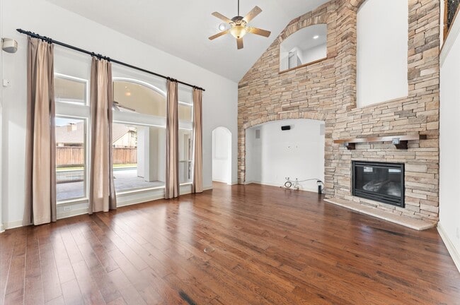 property at 3 N Beech Springs Cir